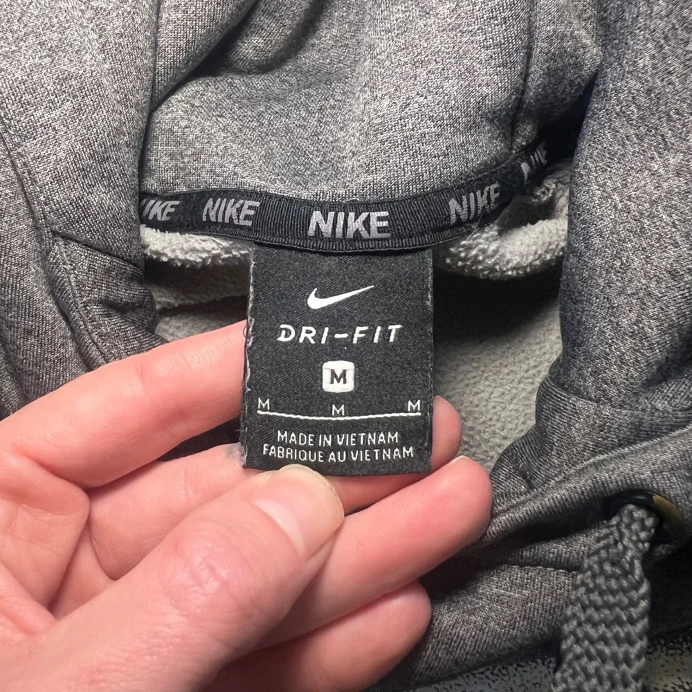 Nike Dri-FIT‎ Pullover Hoodie Women's Medium Gray Sweatshirt Activewear Swoosh